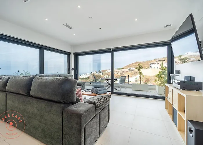 Luxury Seaview Jensen - Tcm